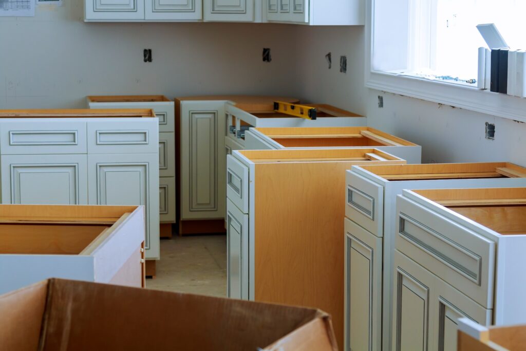 7 Key Tips: How to Choose the Right Cabinets for Your Kitchen
