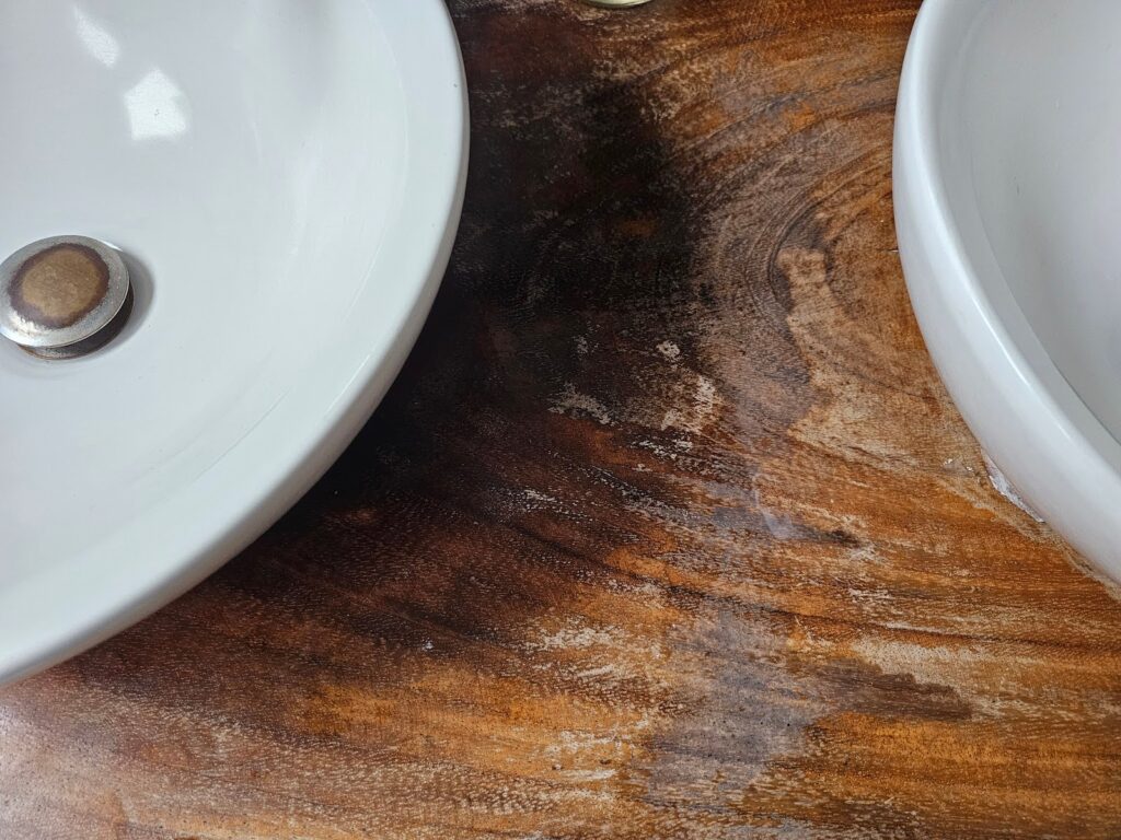 water splashes commonly occurring