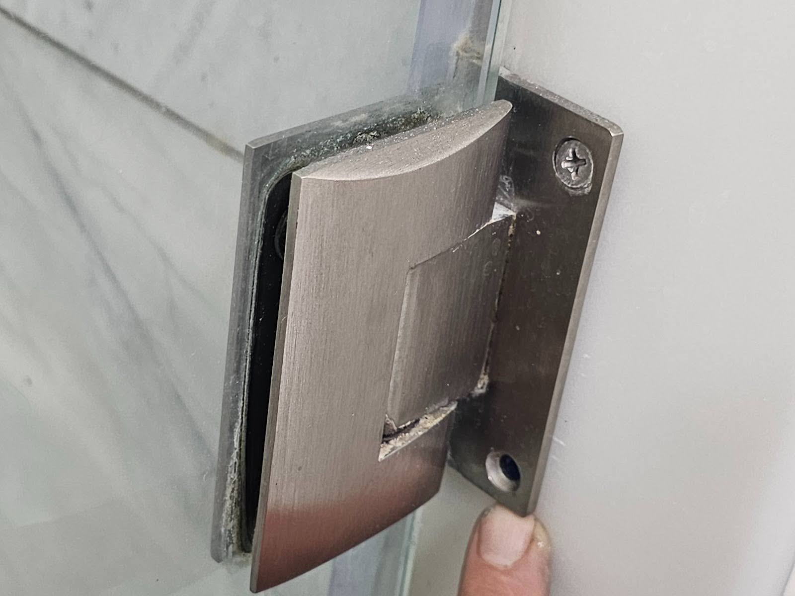 Installation of a tub with a shower curtain in Washington-DC